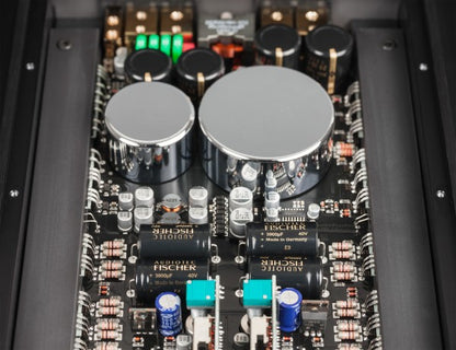 BRAX GX2400 - High-End 4-Channel Amplifier
